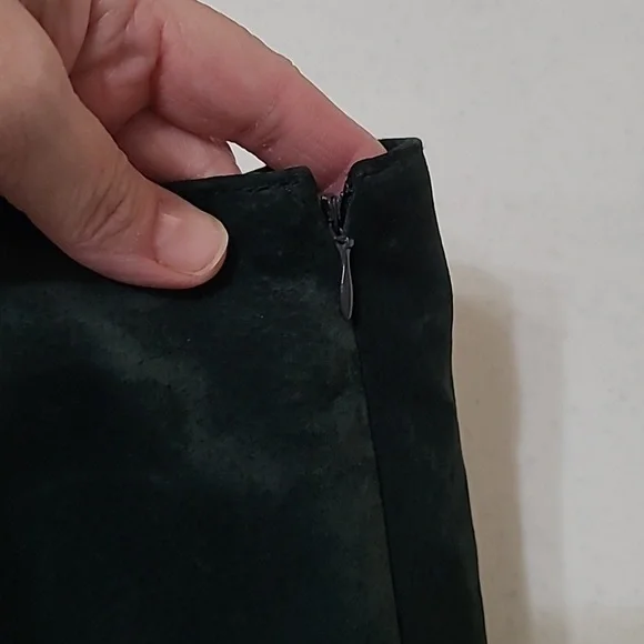 Montanaco dark green leather maxi skirt with side zipper size Large - Picture 3 of 9